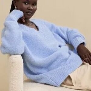 Aerie Oversized Light Blue V-neck Knit Sweater Soft Cozy Fluffy Casual  Size M
